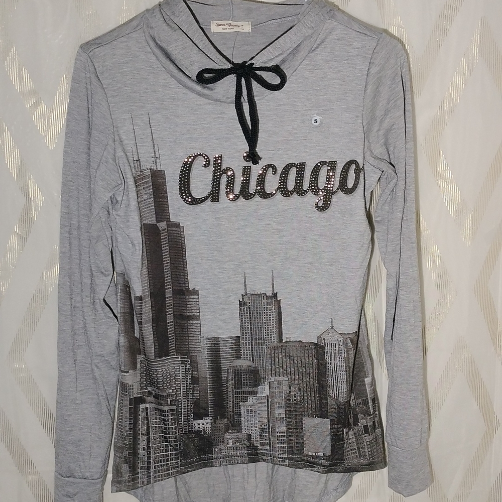 SWEET GISELE, HOODIE GRAY,  CHICAGO, SIZE S,  shorter in front than behi…